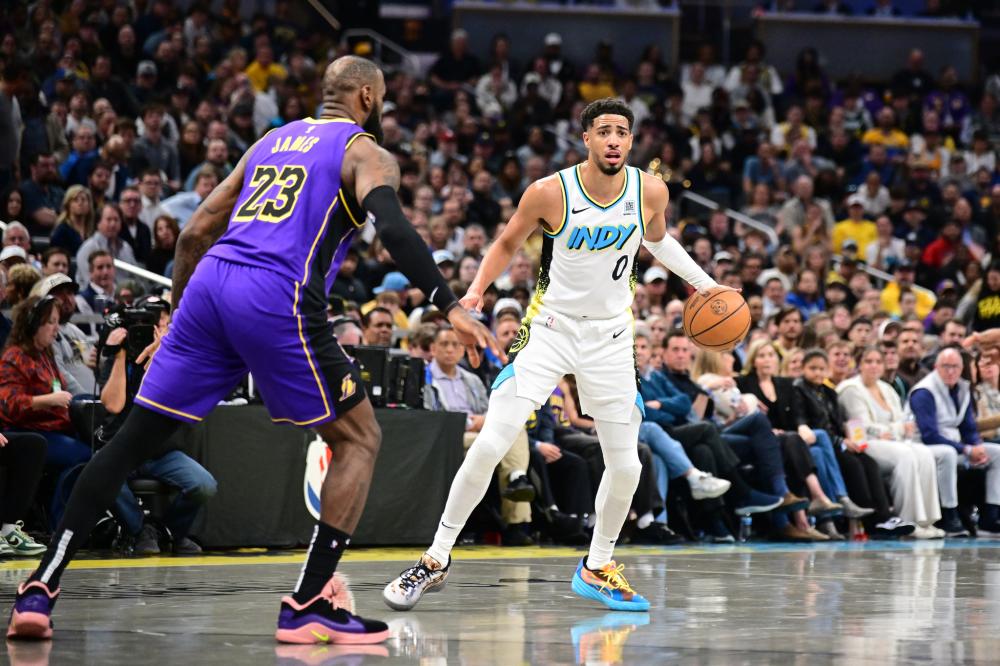 路高奏凯歌 路高奏凯歌