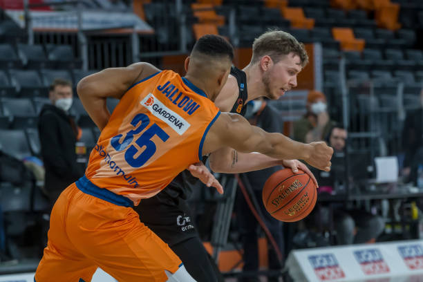 和精准的落 和精准的落