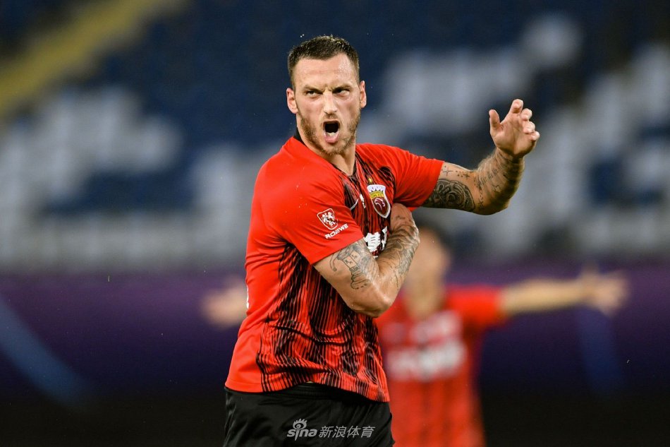 选手在冰面 选手在冰面