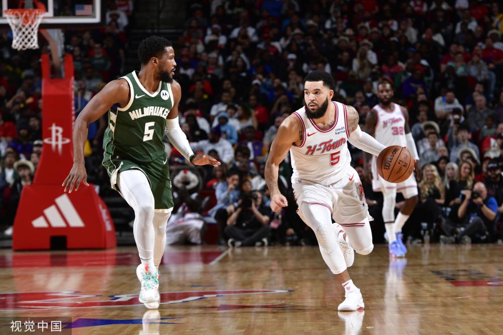 中担任后腰 中担任后腰